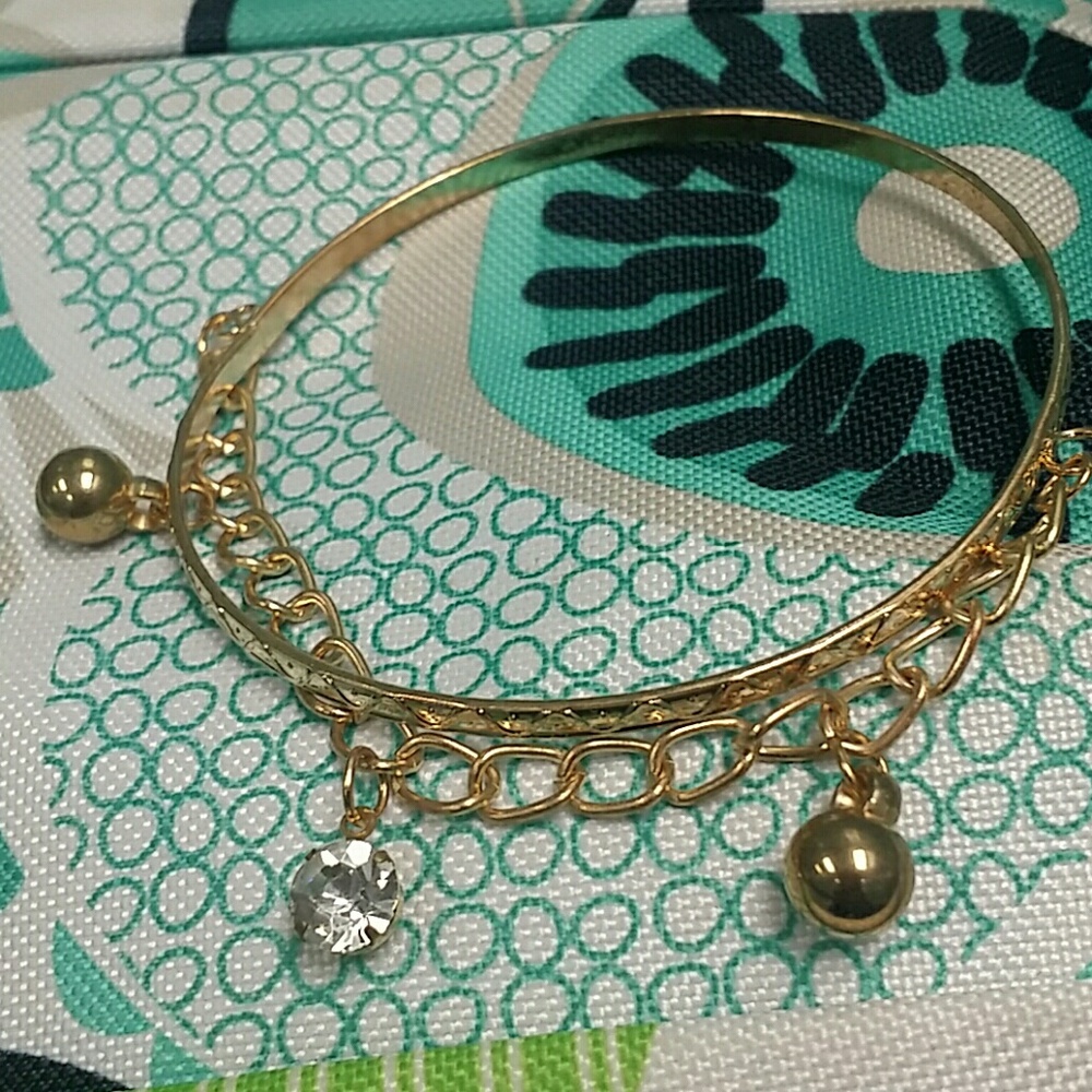 Gold tone bangle *Bought New, Never worn*